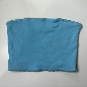 Basic blue cropped Pacsun tube top! 🦋